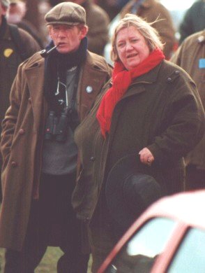 Clarissa Dickson Wright and Johnny Scott